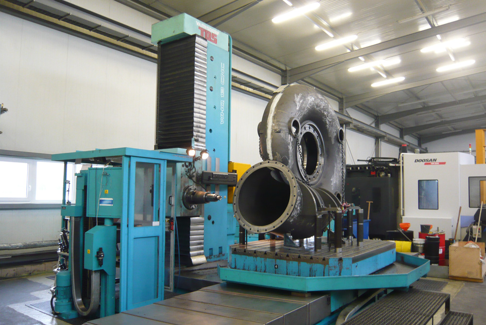 MACHINES IN THE MACHINE SHOP